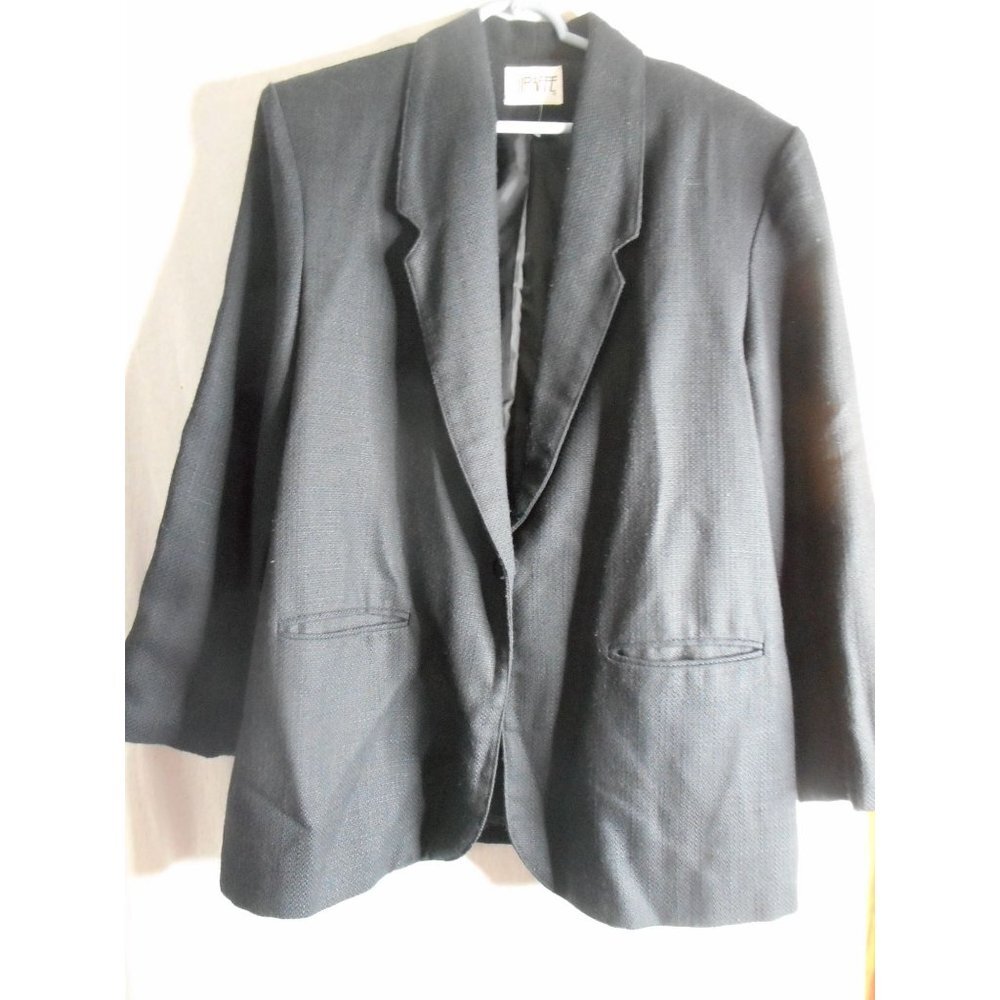Vintage Black Blazer Size 16 Jacket Pockets